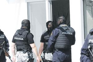 Kako ojačati Specijalni policijski tim: Razgovara se s policajcima...