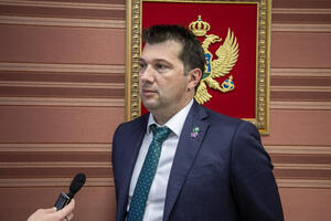 Mrdak: Crna Gora posvećena naporima međunarodne zajednice u...