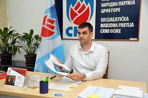 Božović: Ispraviti nepravdu prema radnicima kojima nijesu...