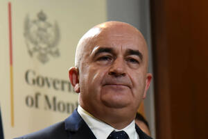 Jokoviću mjesečno više od 5.000 eura