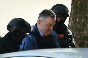 Nastavljeno suđenje Kneževiću u predmetu "Karbon", Laban: CBCG...