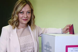 Glasanje za EP u Italiji: Test za Meloni, Le Pen sanja veliku...