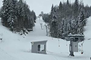 “Tanjir” i “sidro” voze skijaše na skijalištu Kolašin 1600