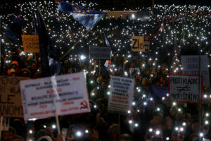 Protesti u Slovačkoj: Građani traže ostavku Fica