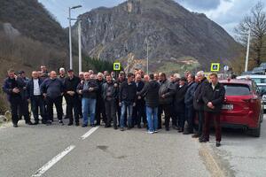 Šavnička opozicija: Čini se da centralnu izvršnu i zakonodavnu...