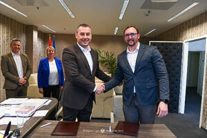 Memorandum o saradnji između Ministarstva sporta i mladih i Uprave...