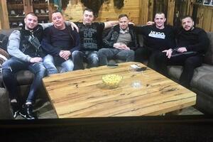 Neki "ne vide" državu, drugi slave kod Milovića