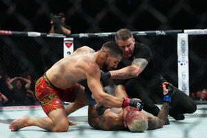 Ilija ruši redom, deklasirao Oliveiru za drugi šampionski UFC pojas